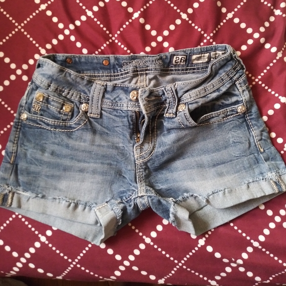 Miss Me Shorts - Picture 2 of 2